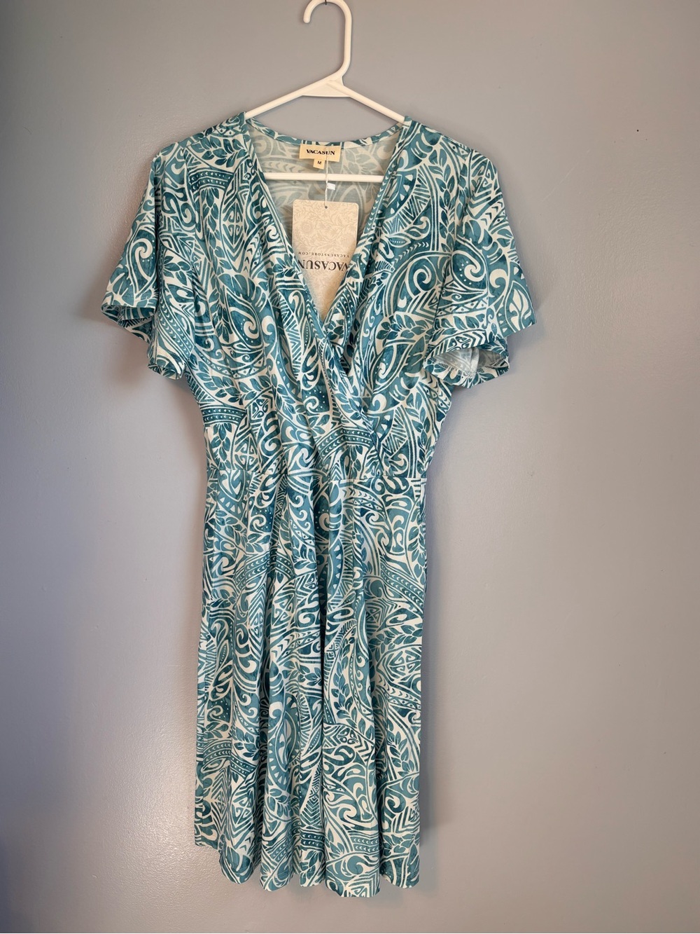 Vacasun Teal and White Paisley Mock Wrap-Style Dress. Sz M. NWT